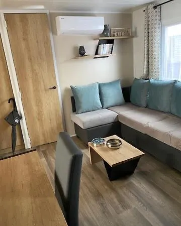 Mobilhome Spacieux Equipe Camping